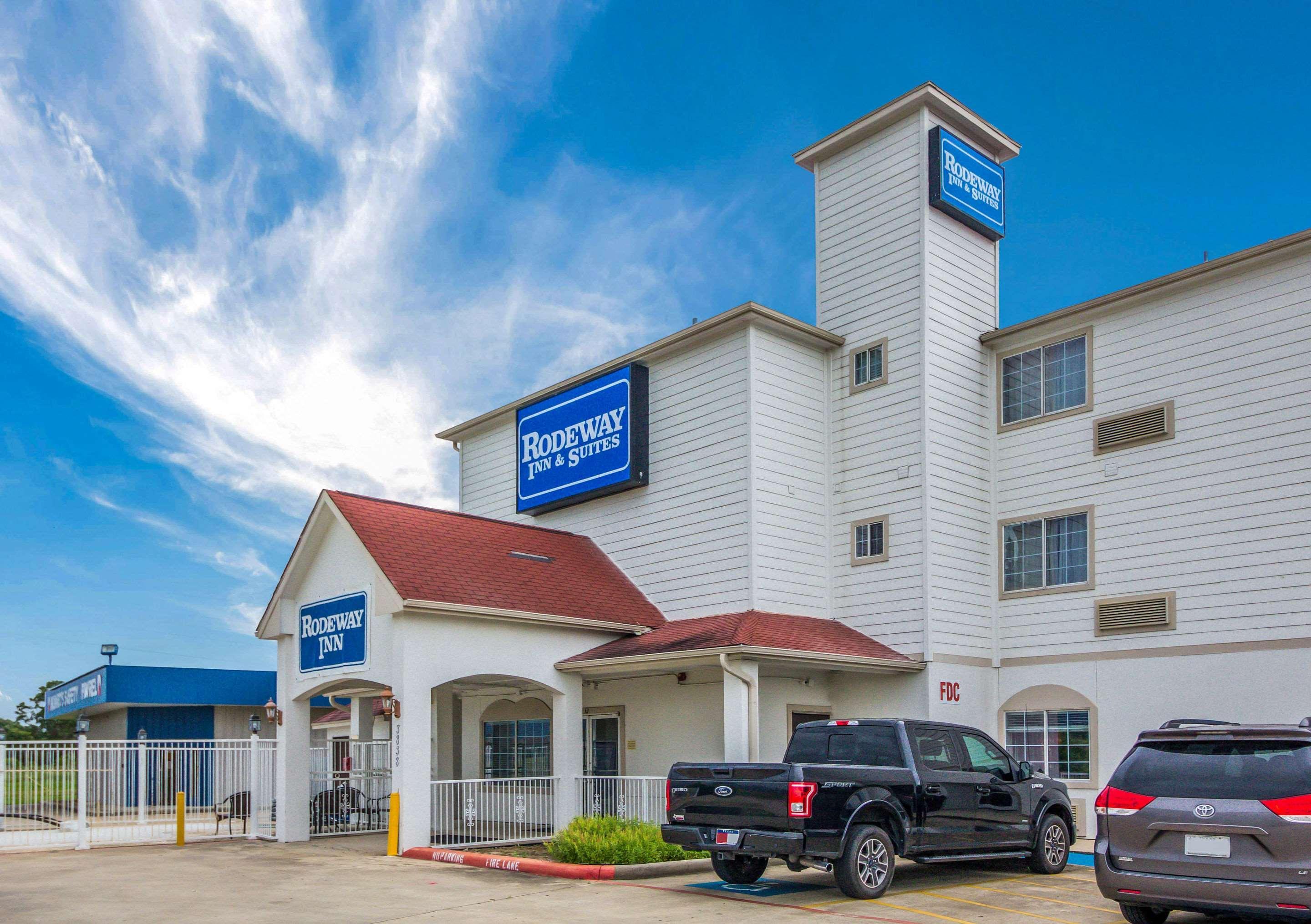 Rodeway Inn & Suites Port Arthur - Groves Екстер'єр фото