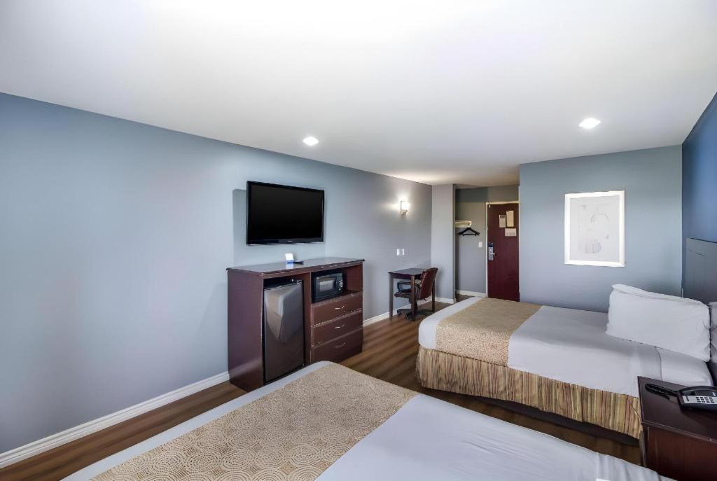 Rodeway Inn & Suites Port Arthur - Groves Екстер'єр фото