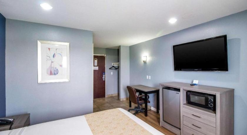 Rodeway Inn & Suites Port Arthur - Groves Екстер'єр фото