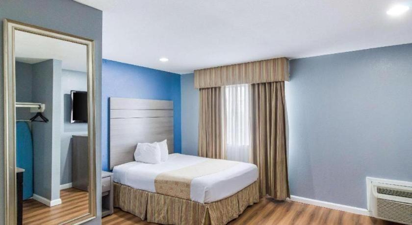 Rodeway Inn & Suites Port Arthur - Groves Екстер'єр фото