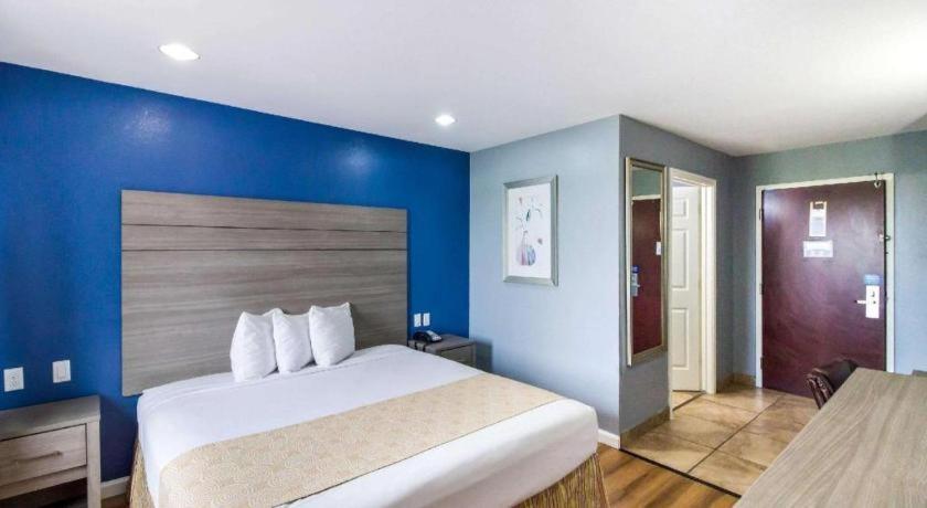 Rodeway Inn & Suites Port Arthur - Groves Екстер'єр фото