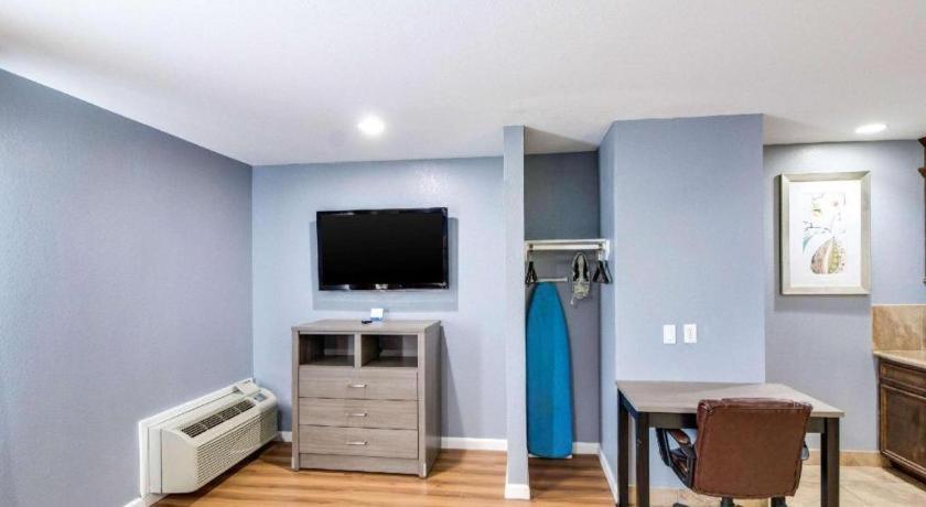 Rodeway Inn & Suites Port Arthur - Groves Екстер'єр фото